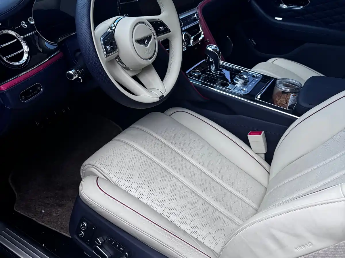 Bentley Flying Spur 2014 4.0T V8 Prestige Edition фото 4
