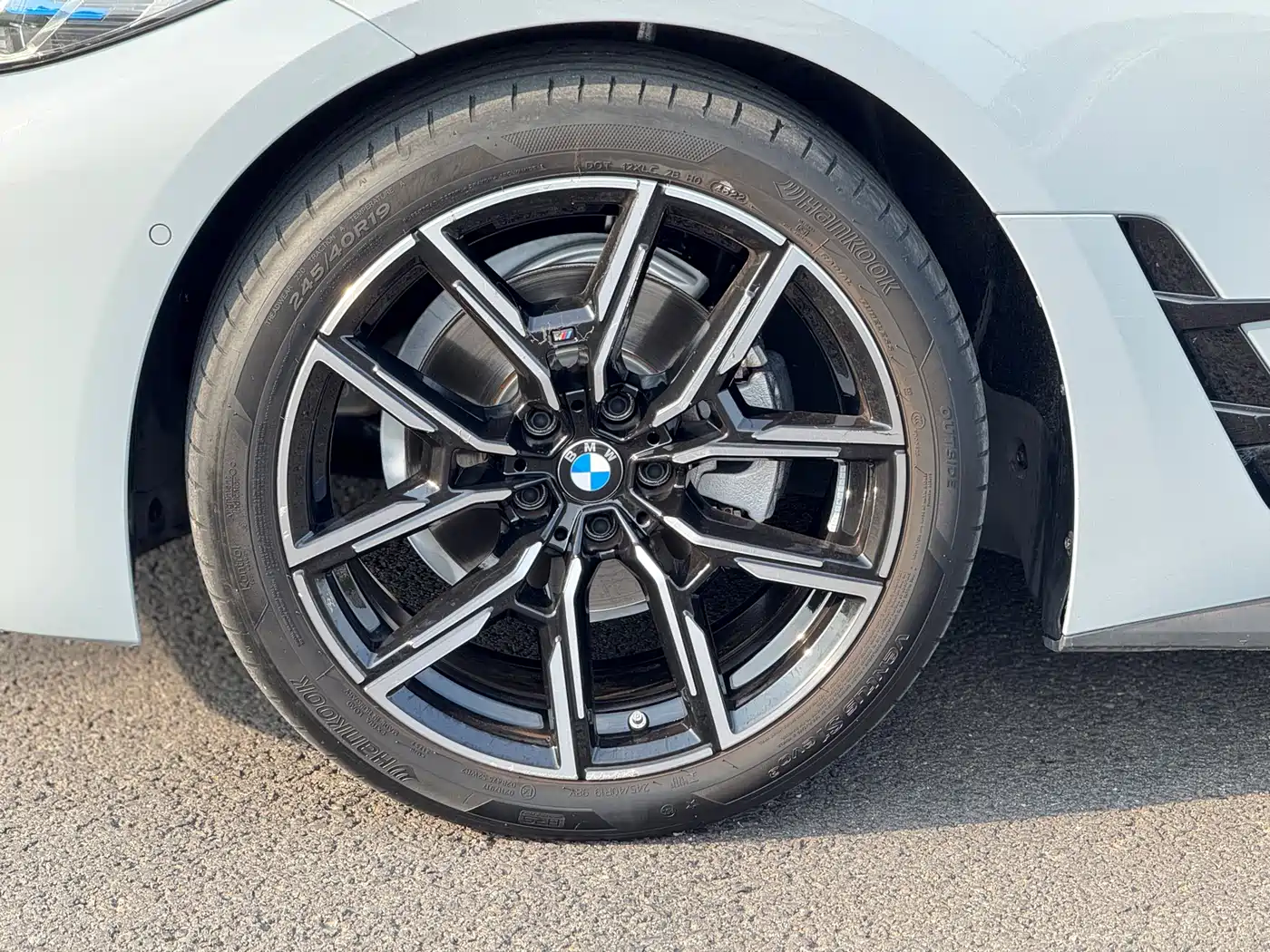 BMW 4 Series 2023 425i Gran Coupe M Sport Shadowline Package фото 21