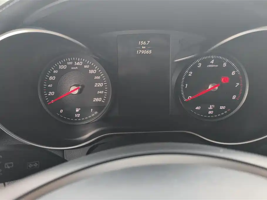 Mercedes-Benz GLC 2016 GLC 260 4MATIC Luxury фото 14