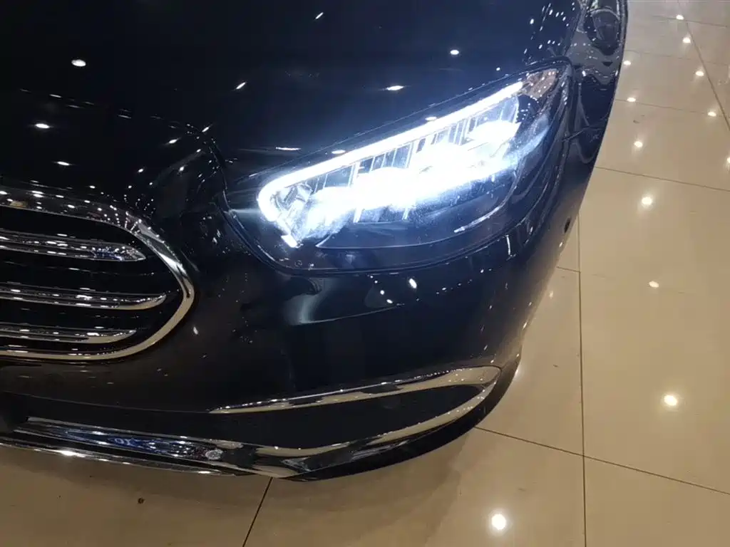 Mercedes-Benz E-Class 2022 Second Facelift E 300 L Luxury фото 24