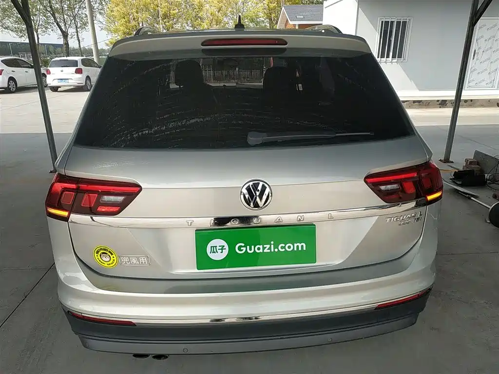 Volkswagen Tiguan L 2018 330TSI Automatic 2WD Luxury Edition фото 6