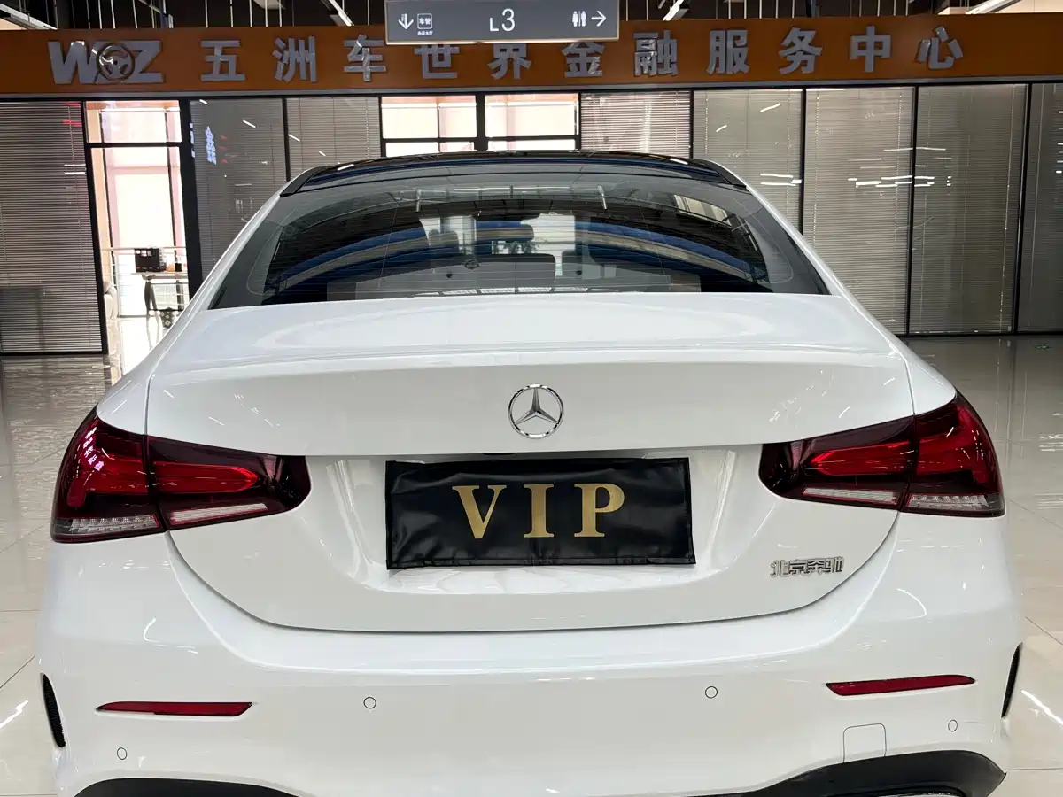 Mercedes-Benz A-Class 2021 A 200 L Sport Sedan Dynamic Type фото 6