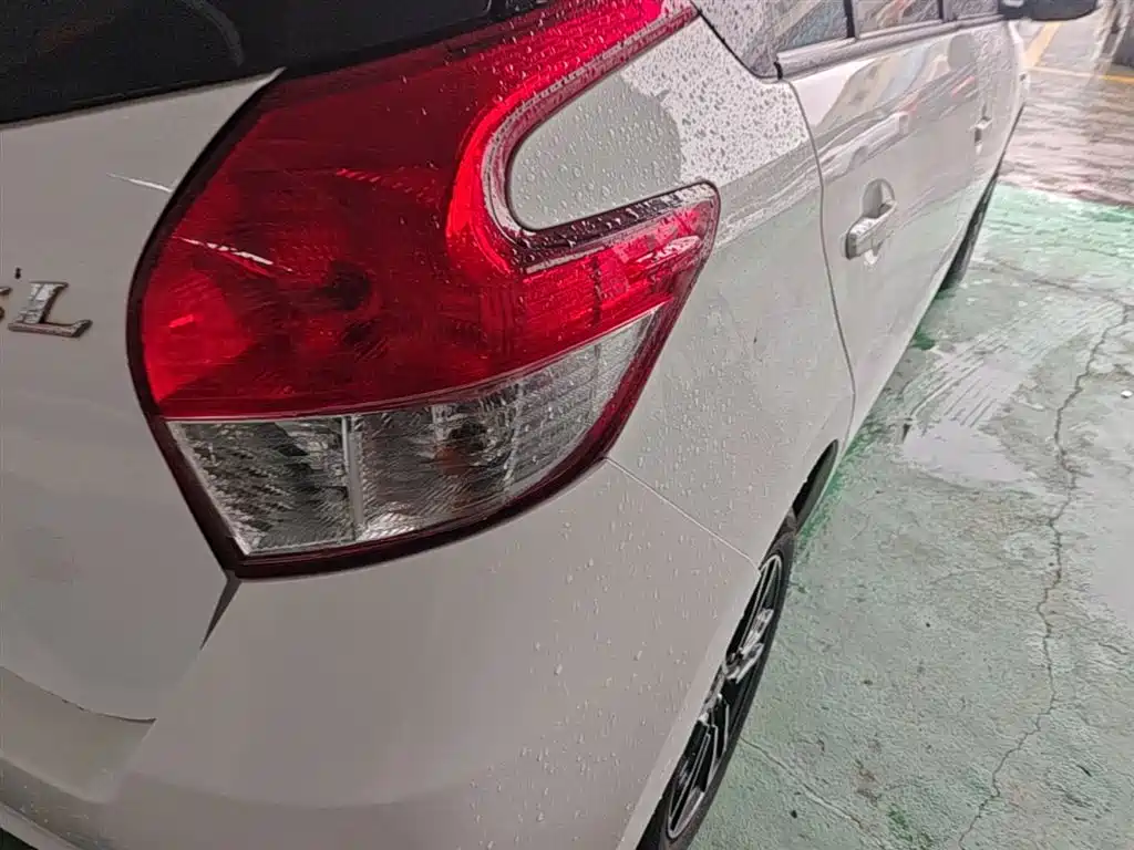 Toyota YARiS L Zhi Xuan 2014 1.3E Automatic Charming Edition фото 8