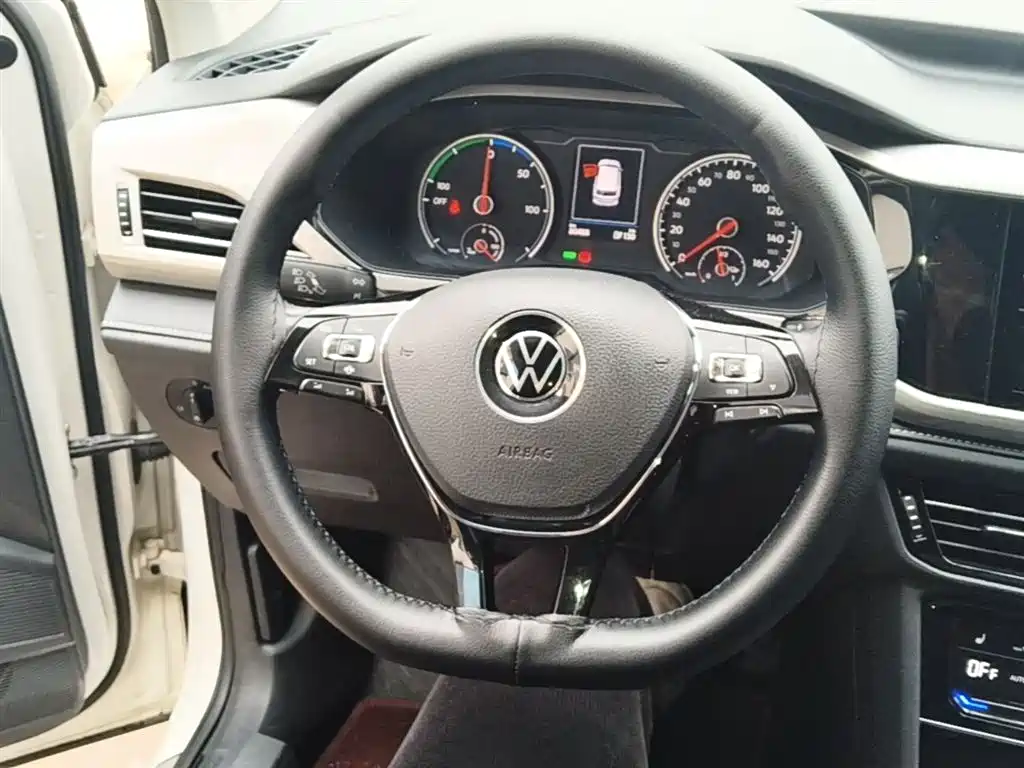 Volkswagen Tharu New Energy 2021 Panorama Premium Edition фото 11