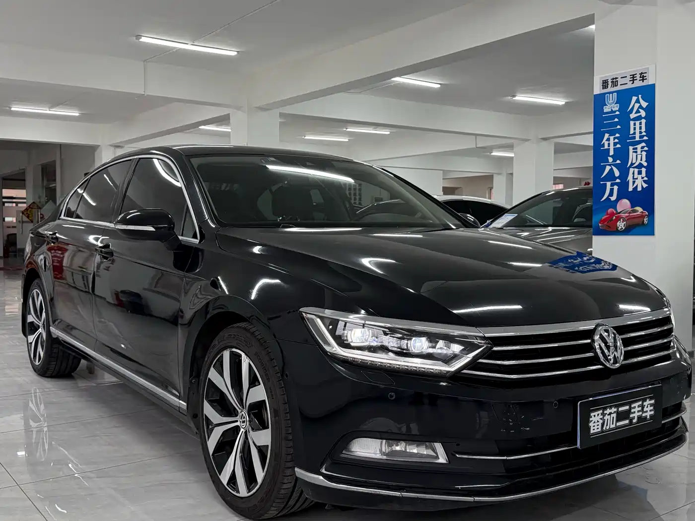 Volkswagen Magotan 2019 330TSI DSG Premium China V фото 3