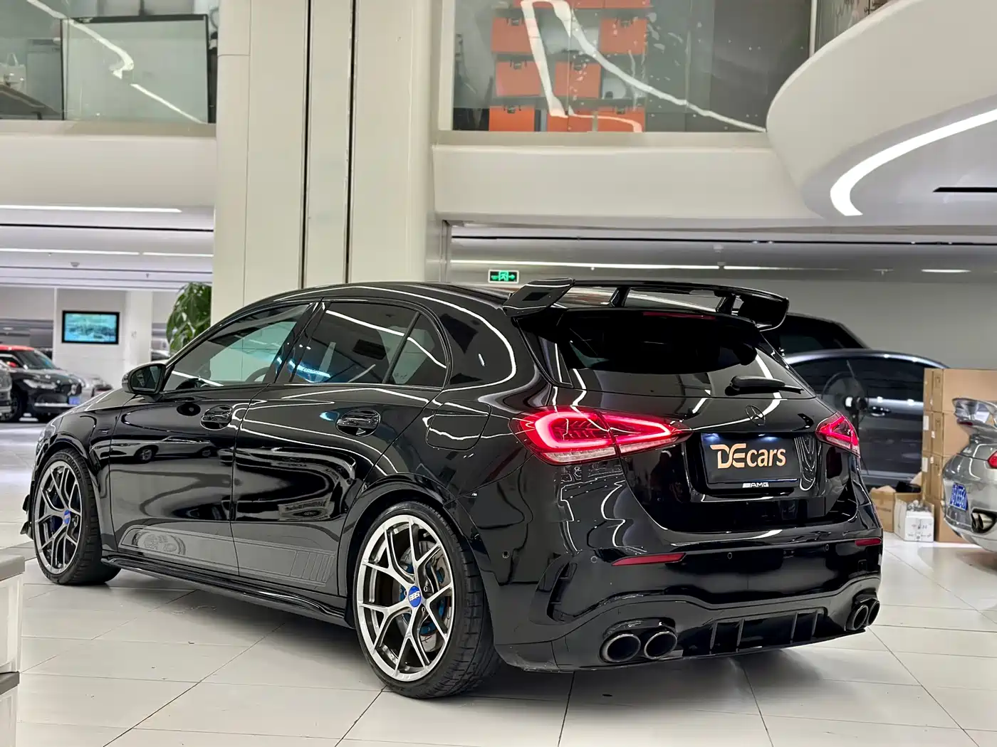 Mercedes-Benz A-Class AMG (Import) 2023 AMG A 35 4MATIC фото 4