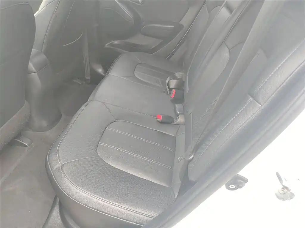 Hyundai Beijing Hyundai ix35 2015 2.0L Automatic 2WD Smart China V фото 17