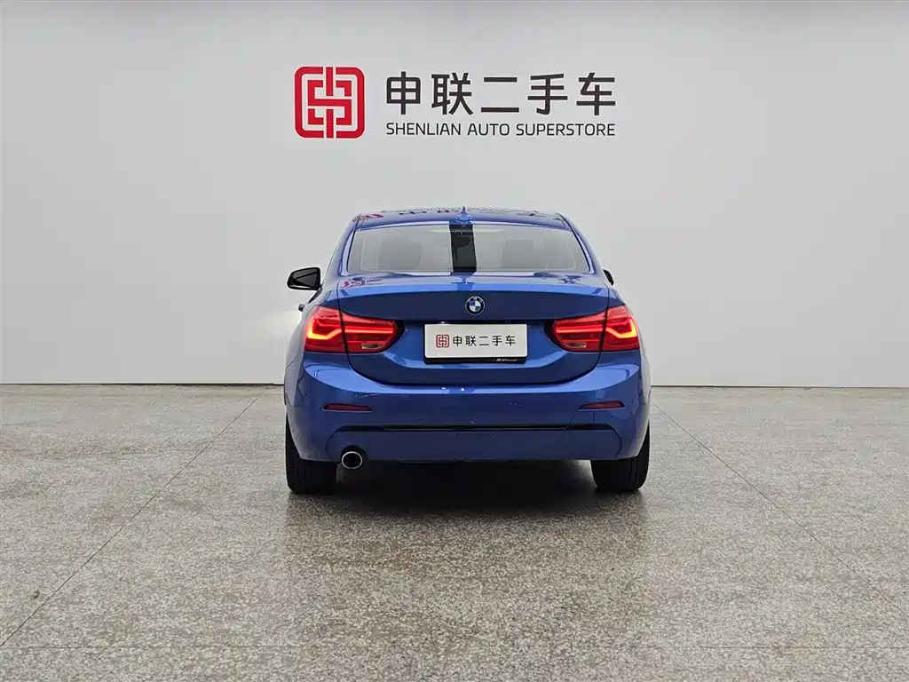 BMW 1 Series 2018 118i Sport Edition фото 2