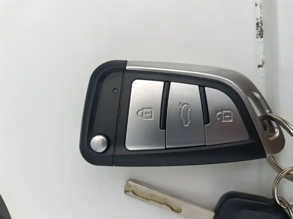 Buick Verano 2019 Sedan 15S Auto Leading фото 9