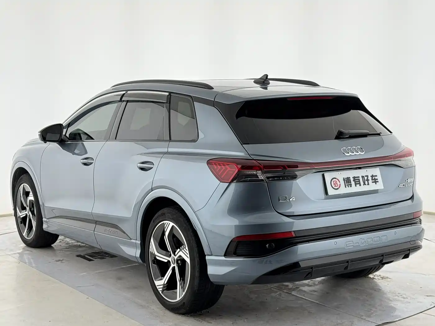 Audi Q4 e-tron 2023 40 e-tron Creation Night Edition фото 9