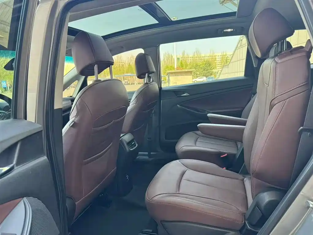 Buick GL6 2018 18T 6-Seater Luxury фото 10