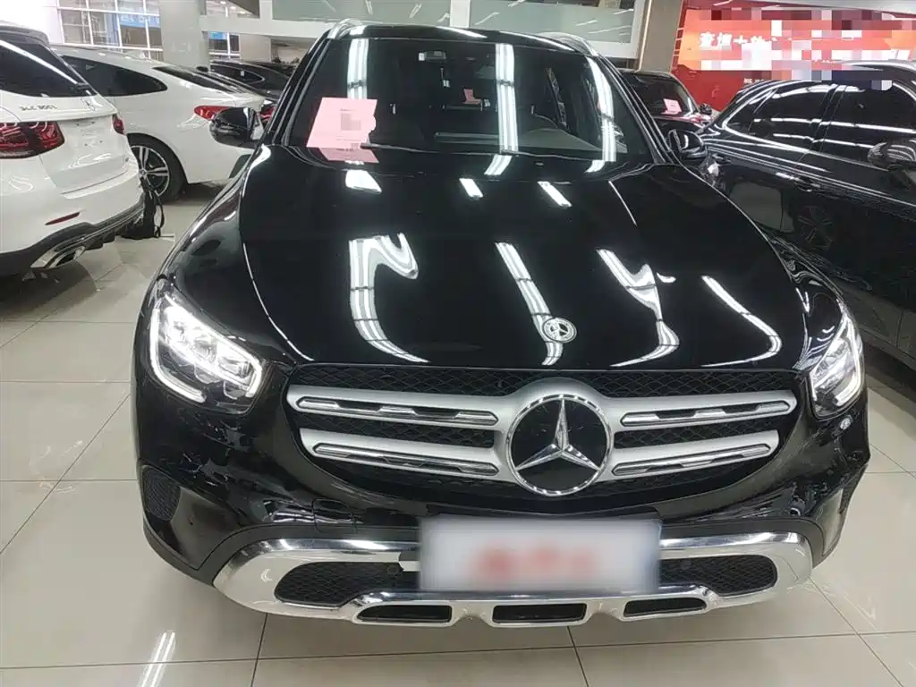 MERCEDES-BENZ GLC