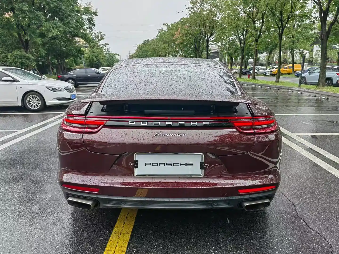 Фото 8 - Porsche Panamera