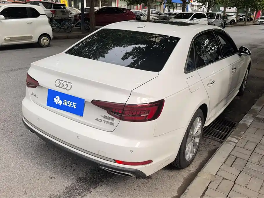 Audi A4L 2019 40 TFSI Progressive (China VI) фото 3