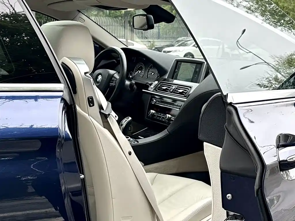 BMW 6 Series 2012 640i Coupe фото 7