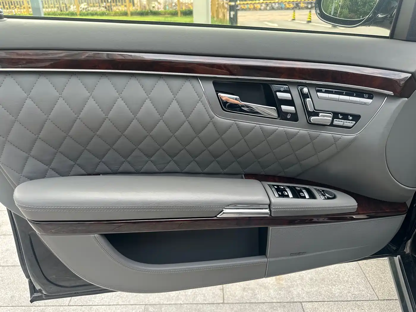 Mercedes-Benz S-Class AMG 2007 Model AMG S 65 фото 4