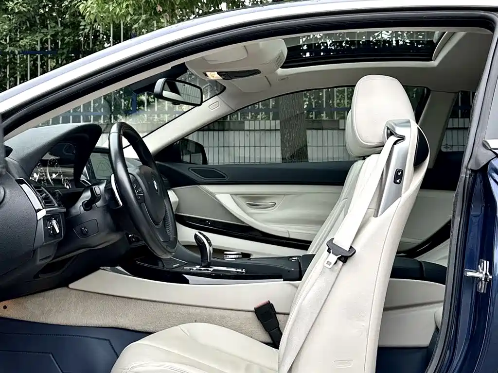 BMW 6 Series 2012 640i Coupe фото 15
