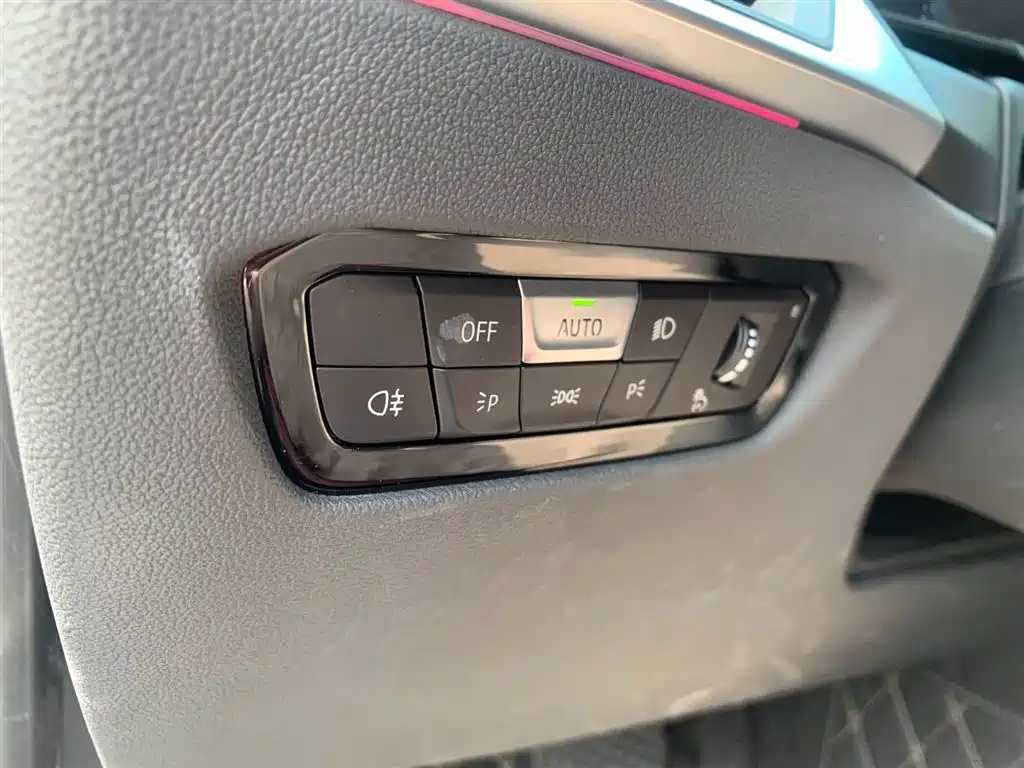 BMW 3 Series 2023 325Li M Sport Package фото 19