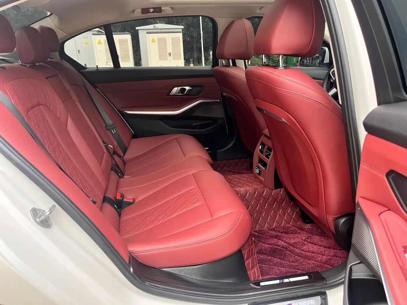 BMW 3 Series 2023 325Li M Sport Package фото 12