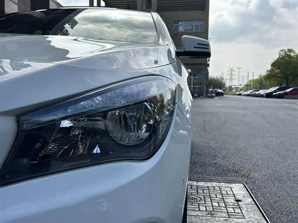 Mercedes-Benz CLA (Import) 2017 CLA 200 Dynamic фото 25