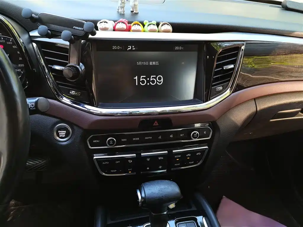 GAC Trumpchi Trumpchi GS8 2017 320T 2WD Luxury Smart Connect (7-seater) фото 6