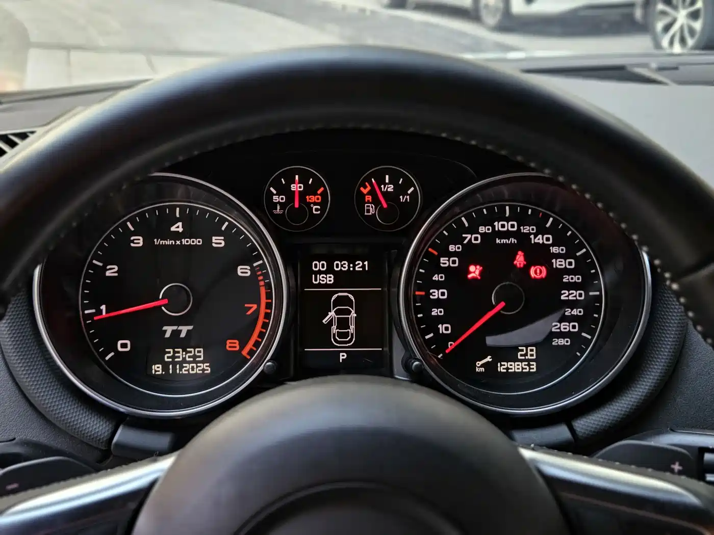Audi TT 2010 TT 2.0TFSI Collector's Edition фото 12