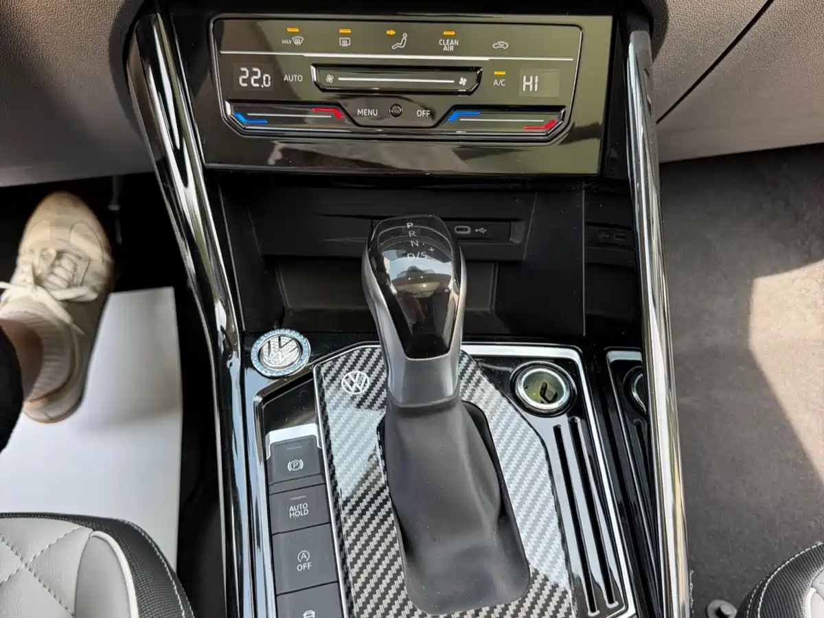Volkswagen Tayron 2023 280TSI 2WD Luxury Plus Advanced Edition фото 20