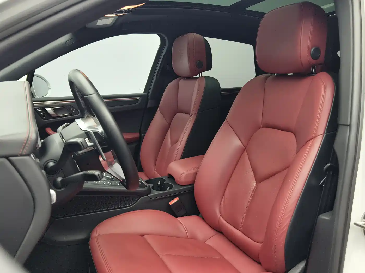 Porsche Macan 2021 Macan 2.0T фото 10
