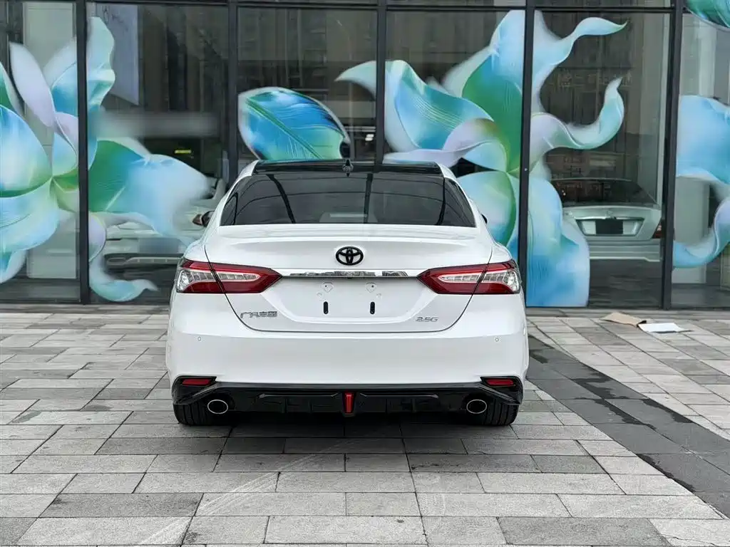 Toyota Camry 2021 2.5G Luxury Edition фото 10