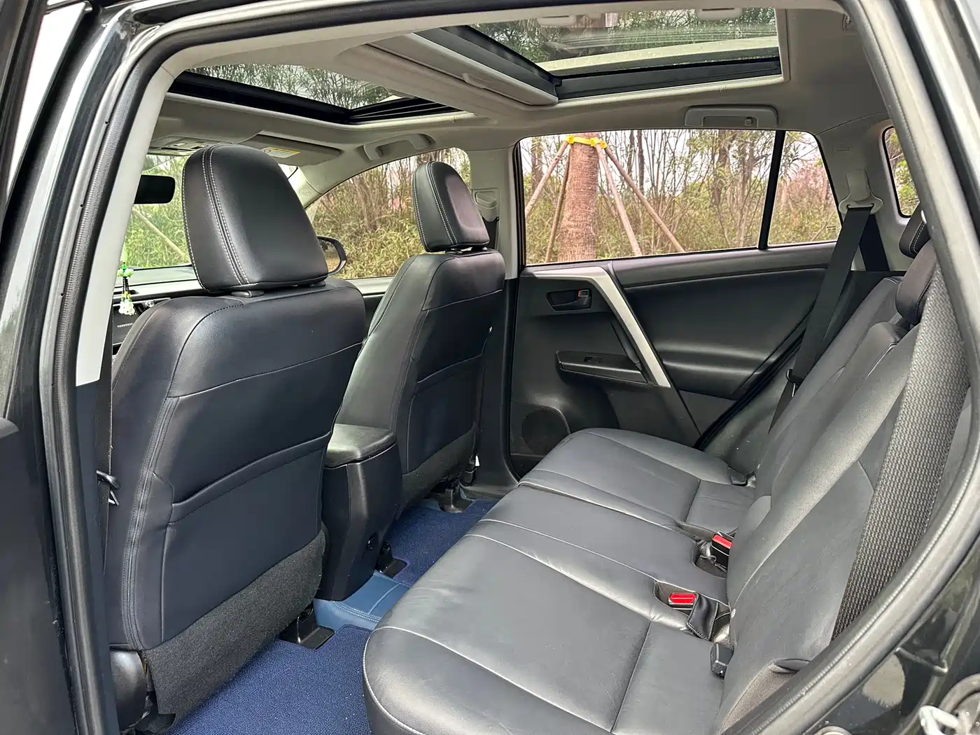 Toyota RAV4 Rongfang 2016 2.5L Automatic 4WD Elite фото 9