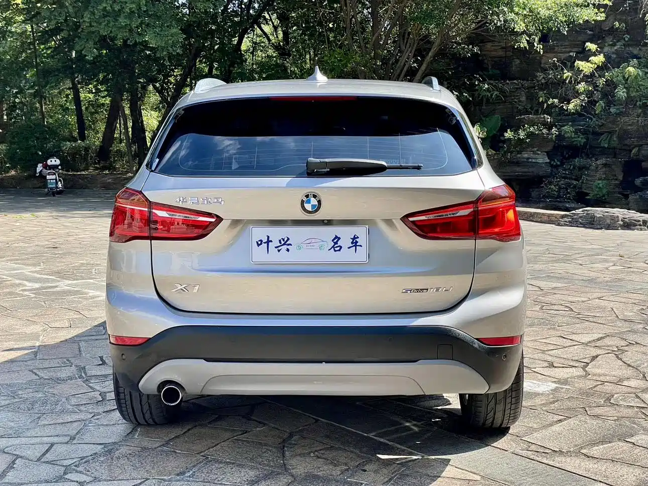 BMW X1 2019 sDrive18Li Fashion Model фото 17