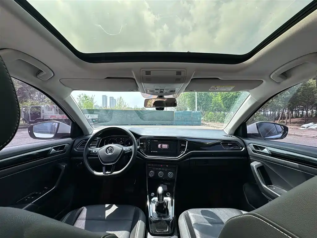 Volkswagen T-ROC 2022 280TSI DSG 2WD Comfort PLUS фото 9