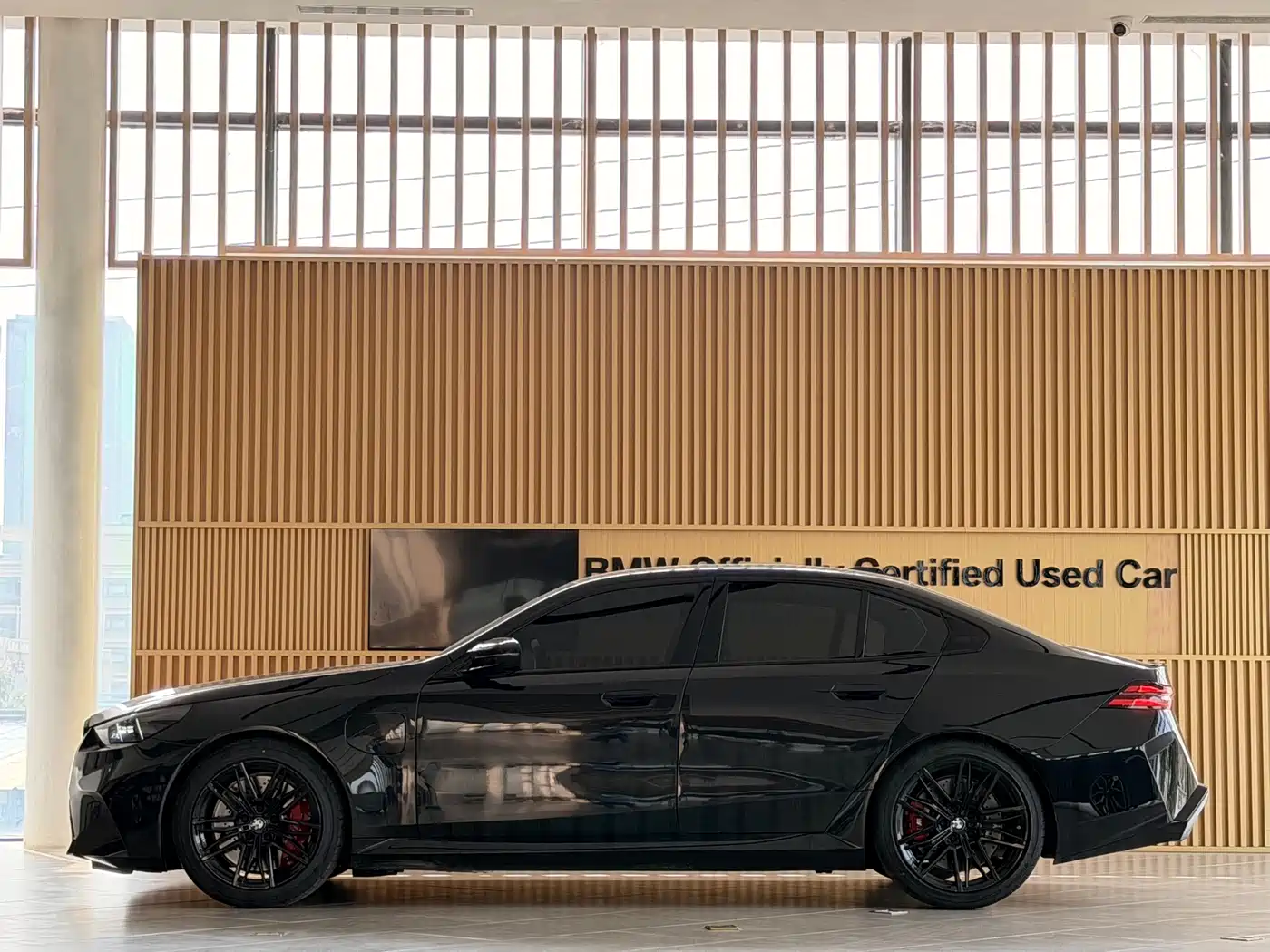 BMW M5 New Energy 2025 M5 фото 3