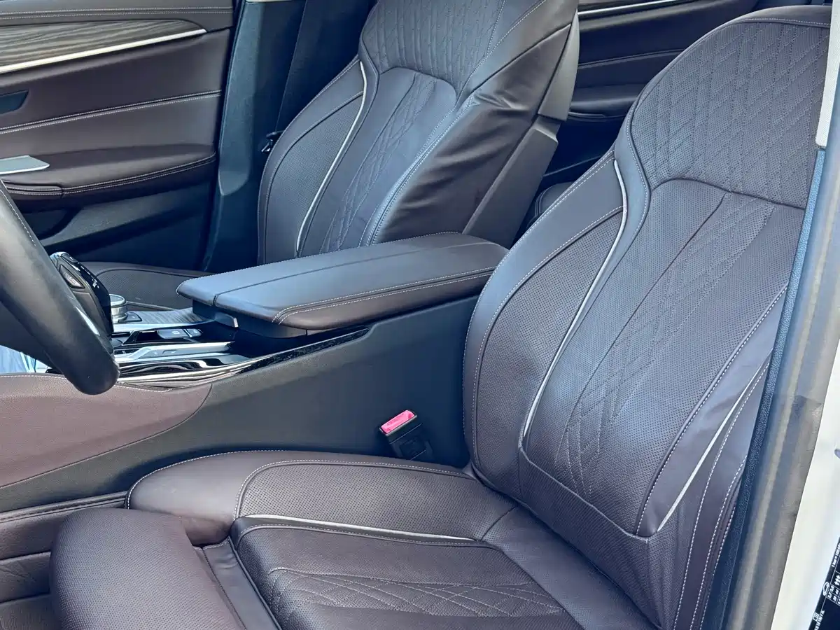 BMW 5 SERIES NEW ENERGY