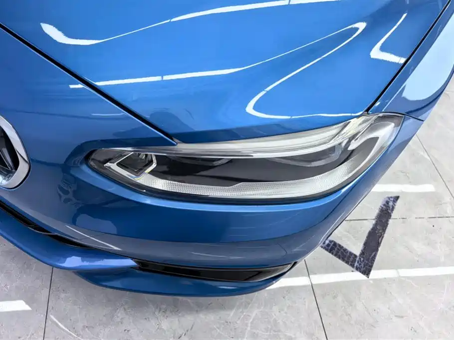 BMW 1 Series 2018 118i Sport Edition фото 5