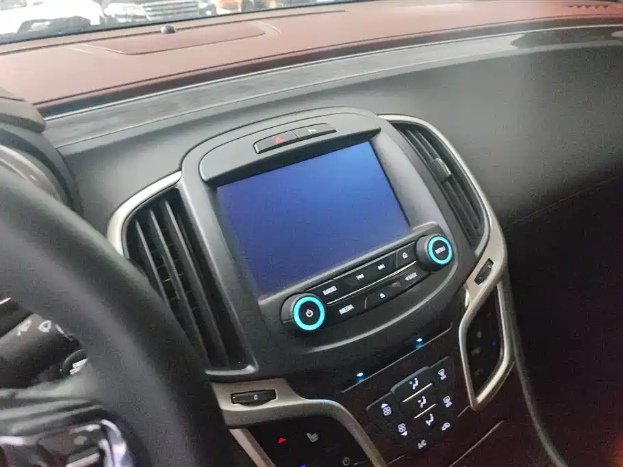 Buick LaCrosse 2013 2.4L SIDI Luxury Comfort фото 13