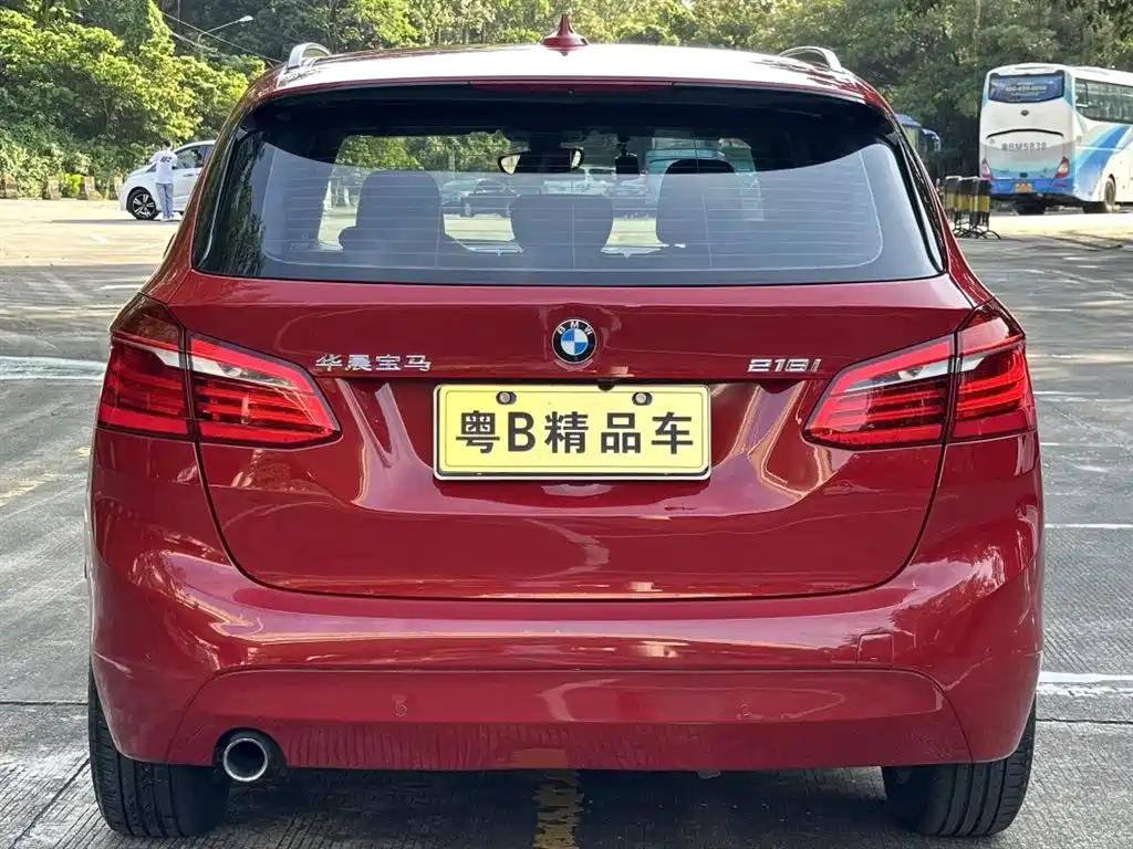 BMW 2 Series Touring 2016 218i Leading фото 4
