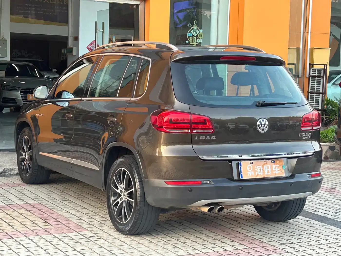 Volkswagen Tiguan 2015 1.8TSI Automatic 4WD Highline фото 6