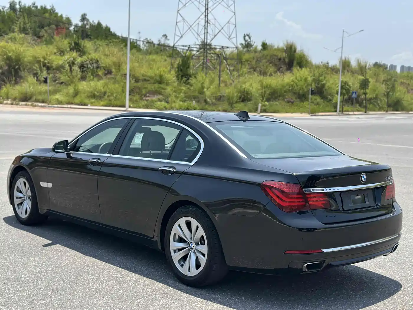 BMW 7 Series 2013 Model 730Li Leading фото 9
