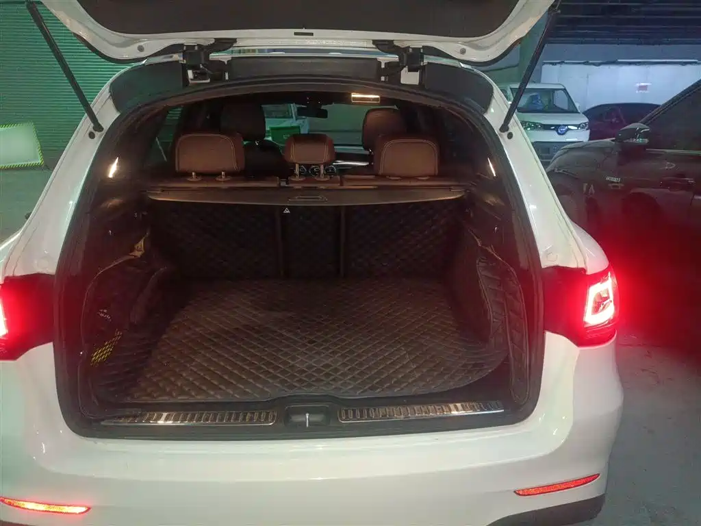 Mercedes-Benz GLC 2020 GLC 260 L 4MATIC Luxury фото 16