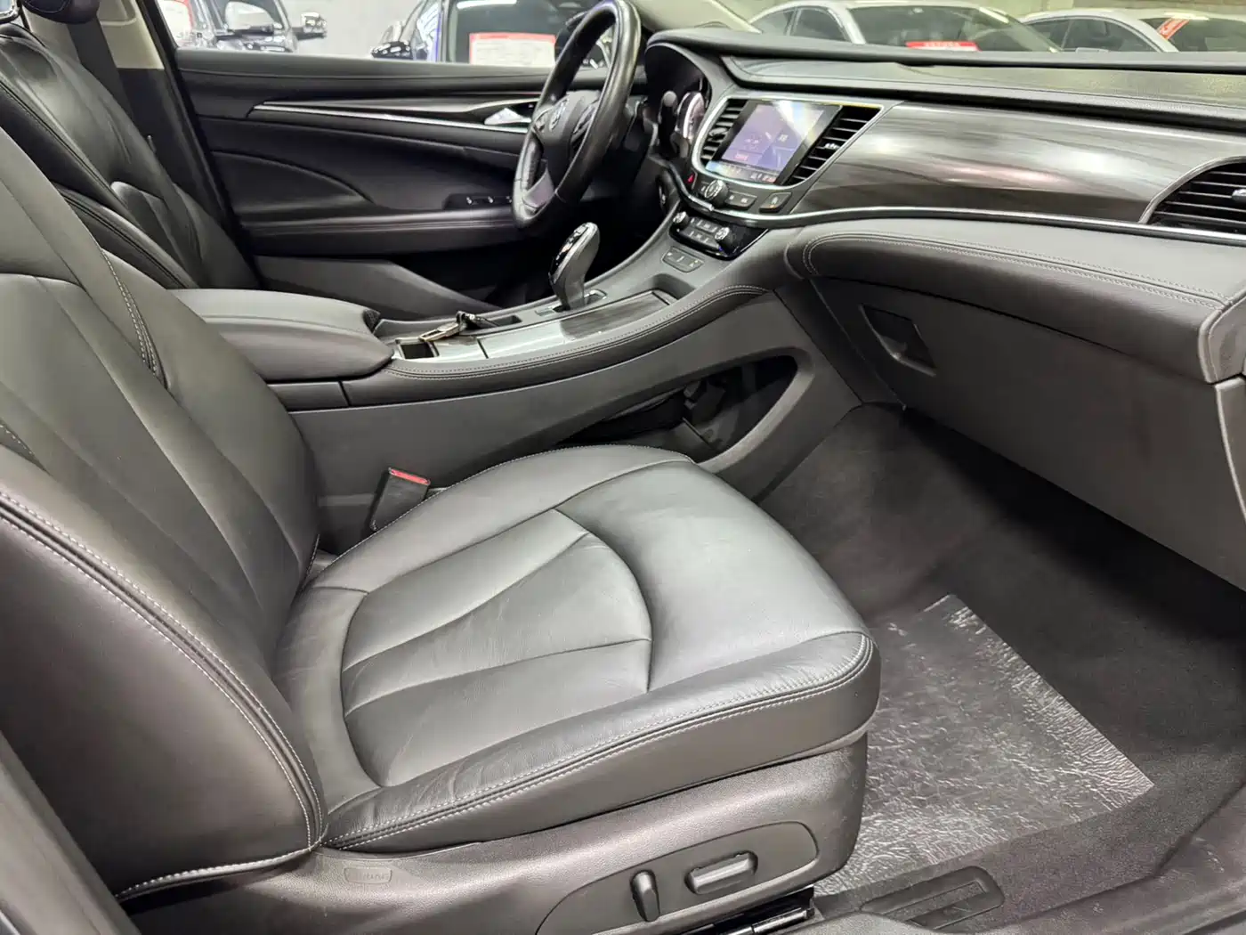 Buick LaCrosse 2020 652T Luxury фото 9