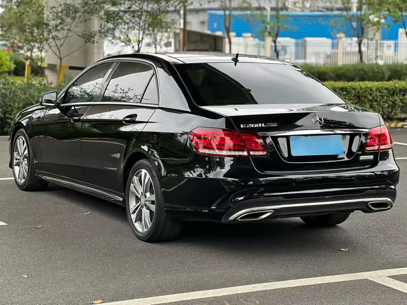Mercedes-Benz E-Class 2015 Facelift E 260 L Sport Luxury фото 6