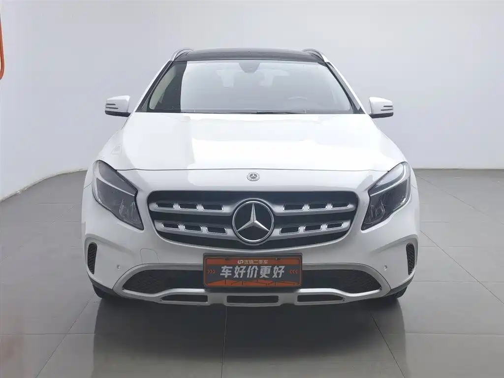 Mercedes-Benz GLA 2017 GLA 200 Dynamic фото 3