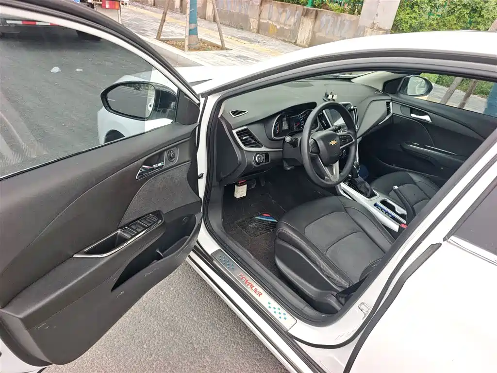 Chevrolet Cavalier 2016 1.5L Automatic Delight Edition фото 16