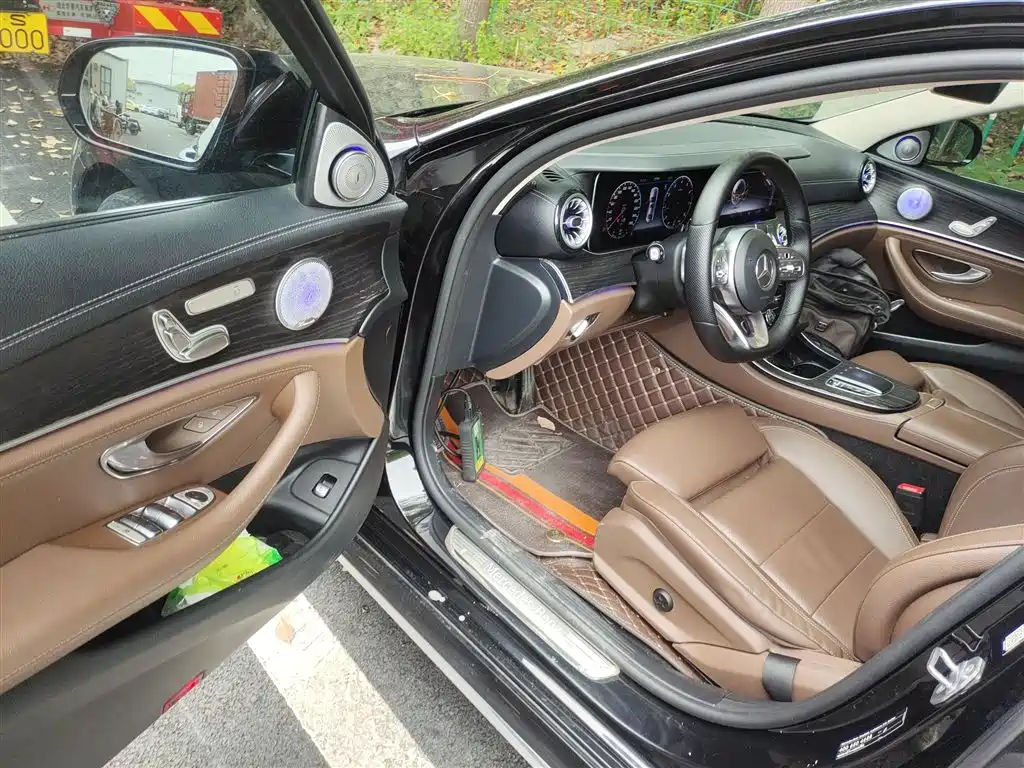 Mercedes-Benz E-Class 2019 E 260 L Sport фото 16