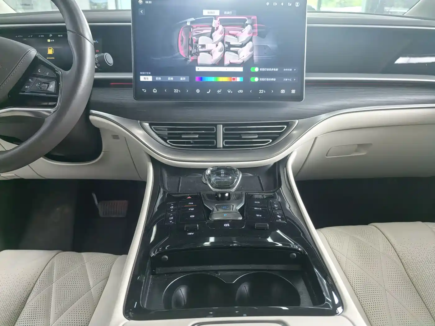 Denza D9 2024 DM-i 980 AWD Flagship фото 4