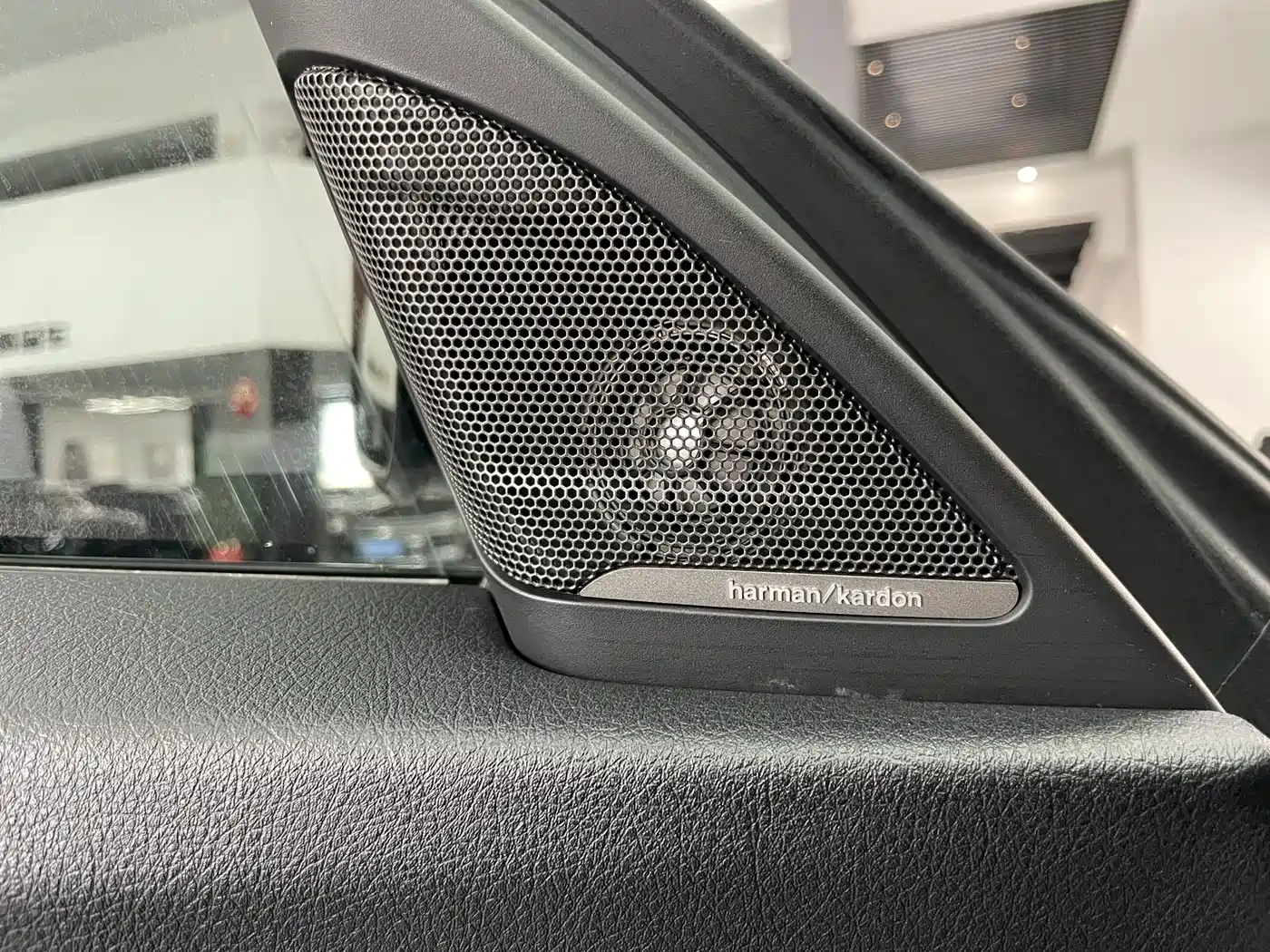 BMW 3 Series GT 2019 320i M Sport Model фото 15