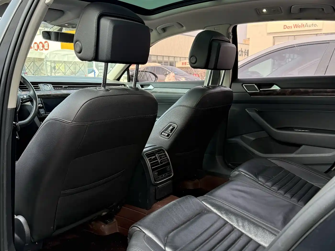 Volkswagen Magotan 2019 330TSI DSG Luxury Class China VI фото 5