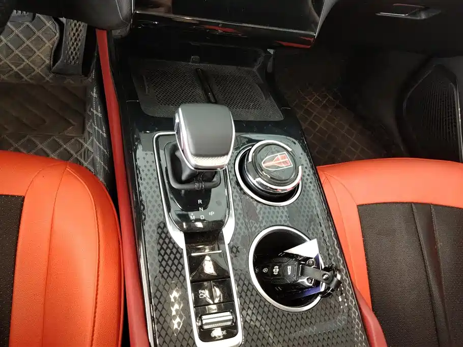 Hongqi HONGQI HS3 PHEV