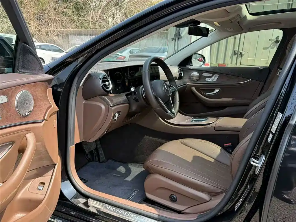 Mercedes-Benz E-Class 2023 Facelift E 300 L Fashion фото 4